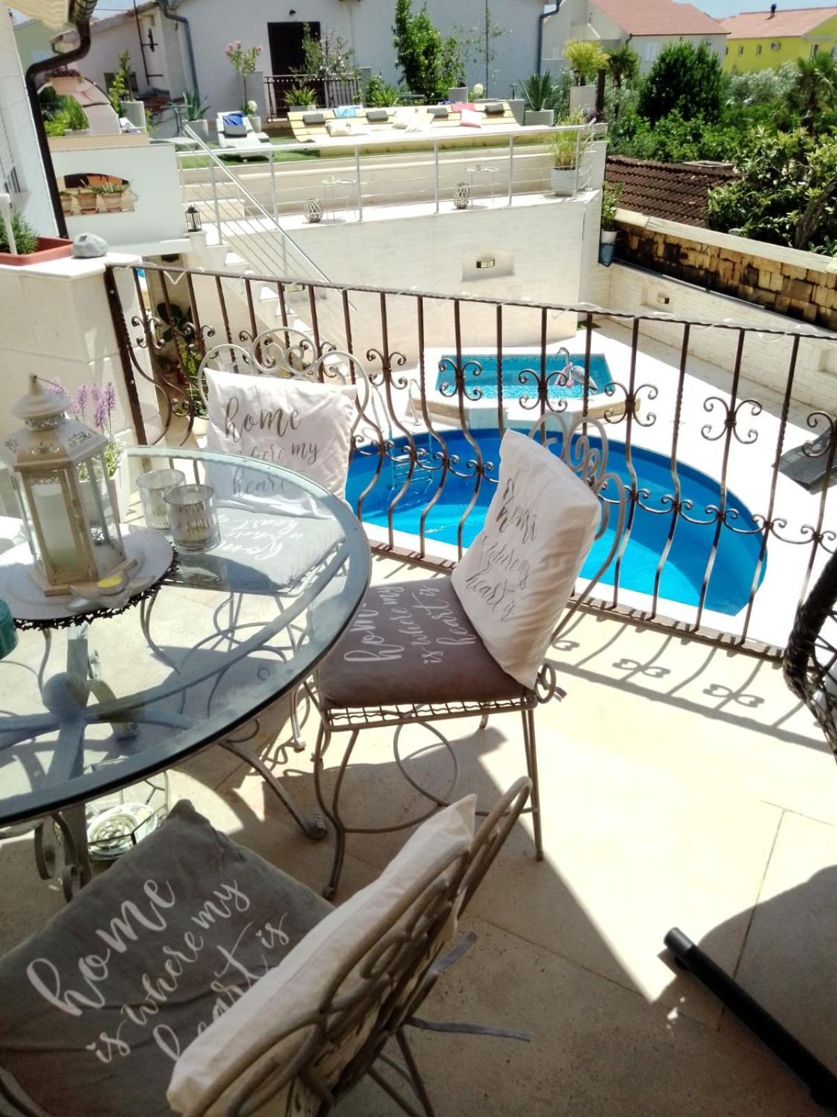 Apartments Rustika Toscana Vodice Exterior photo